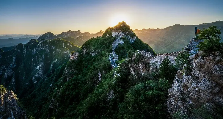 Great Wall Hiking Tour