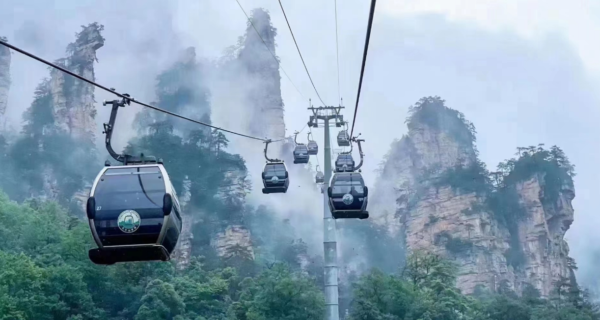 Tianmen Mountain Cable Car3