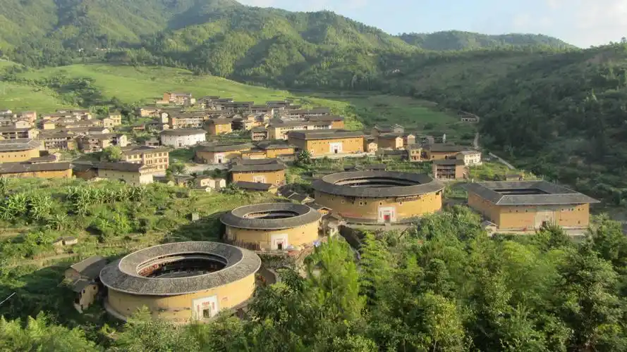 xiamen tulou