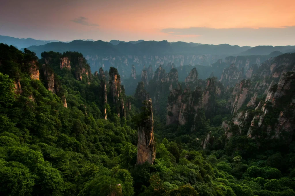 Which month is the best to visit Zhangjiajie?