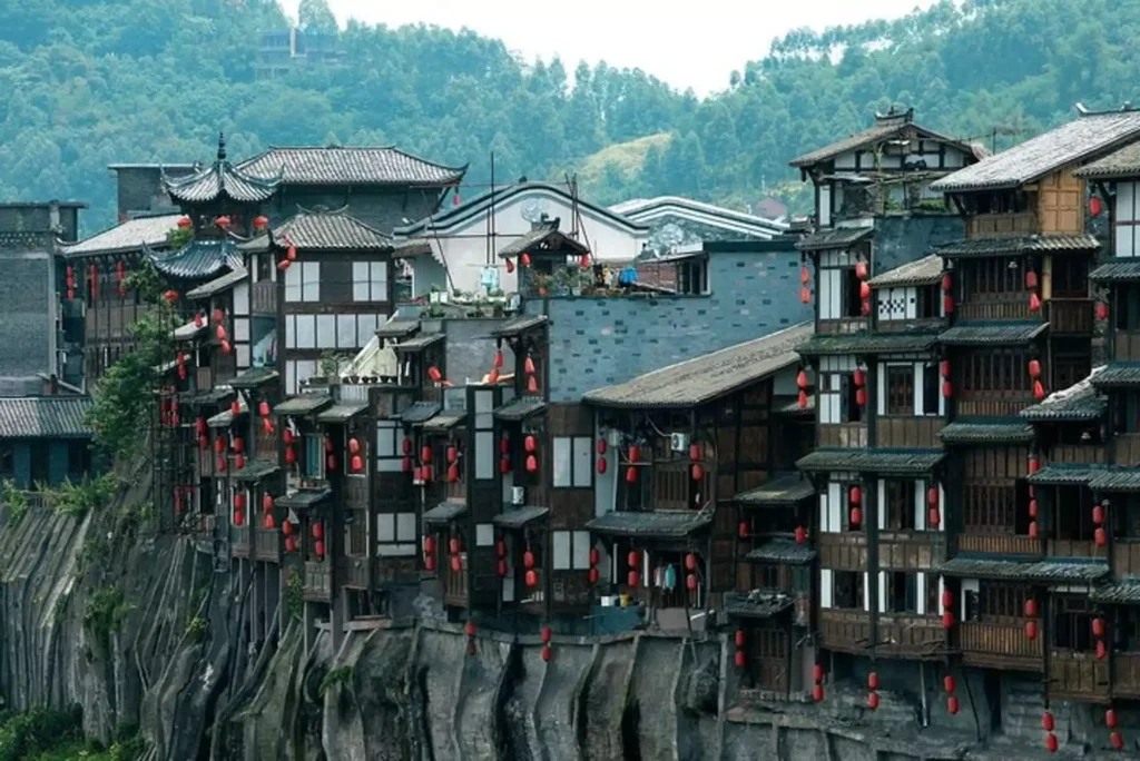 Is Chengdu or Chongqing Better?