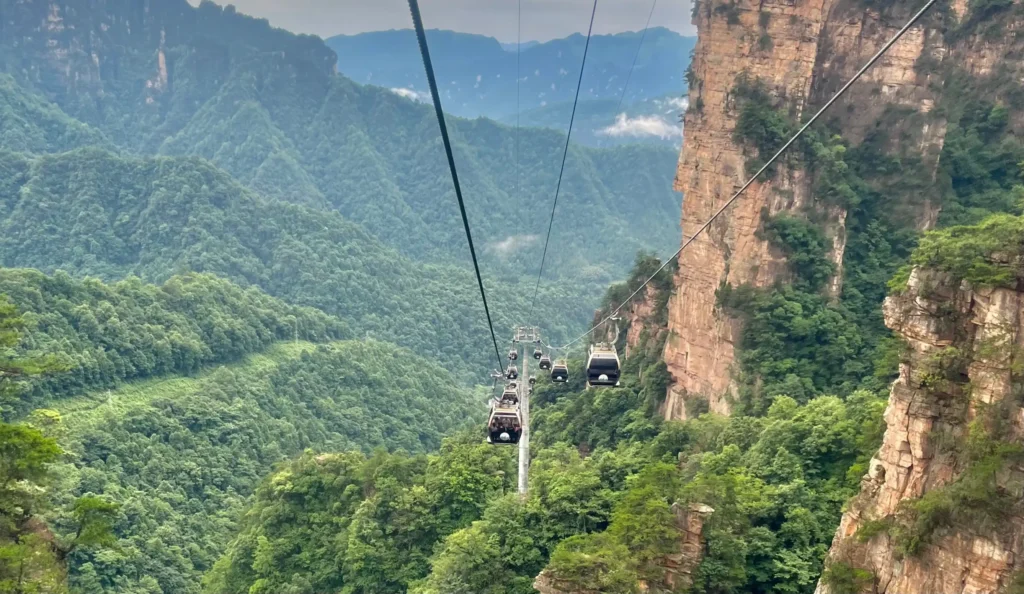 How many days do you need for Zhangjiajie?