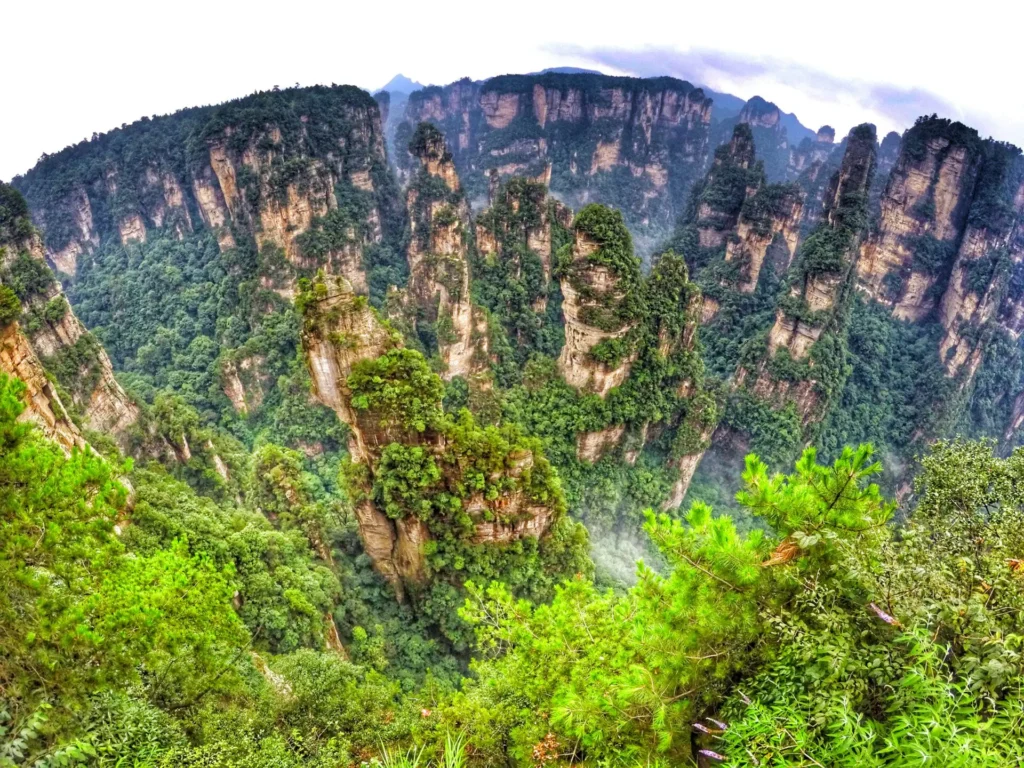 Which month is the best to visit Zhangjiajie?