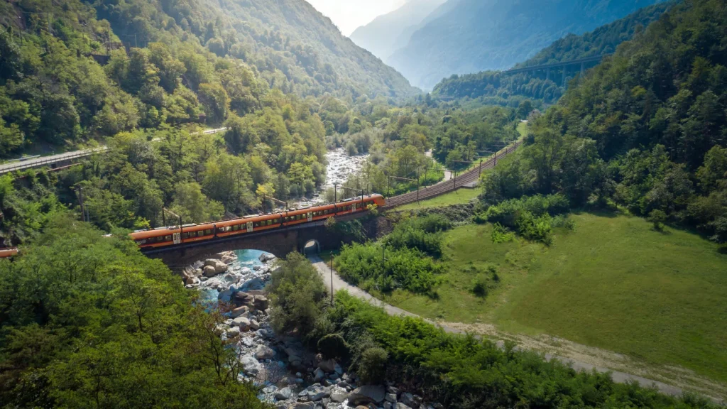 The Most Scenic Train Routes in China