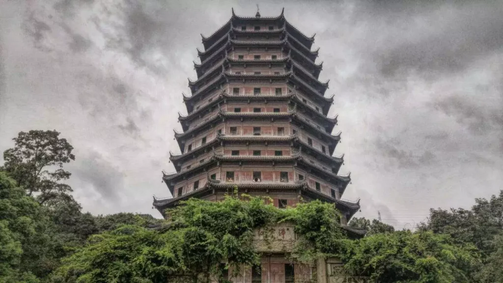 The History and Beauty of the Six Harmonies Pagoda