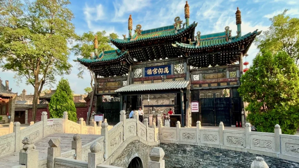 Exploring the Ancient City of Pingyao