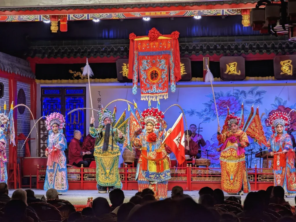Experience Traditional Sichuan Opera in Chengdu