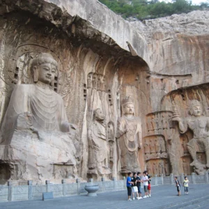 Luoyang's Traditional Crafts: A Glimpse into Artistry