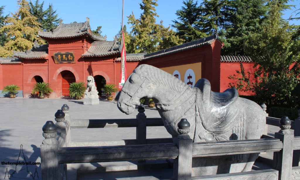 the-beauty-of-white-horse-temple-a-spiritual-journey