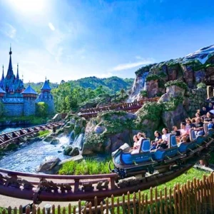 One Day Hong Kong Disneyland Tour: Family Vacation in HK (Tickets & Round-Trip Transfer Included)