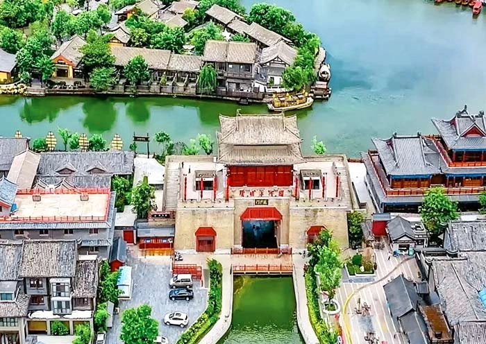 4 Days Henan Discovery Tour: Kaifeng, Luoyang & Shaolin Temple