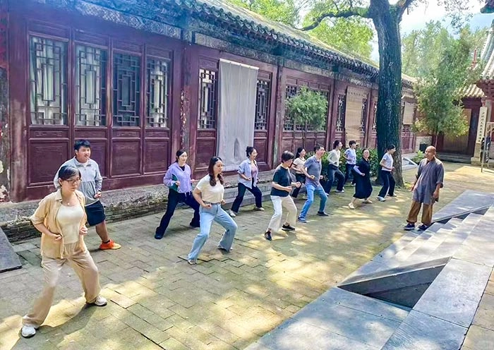 3 Days Best Luoyang Tour with Shaolin Temple Kung Fu Lesson