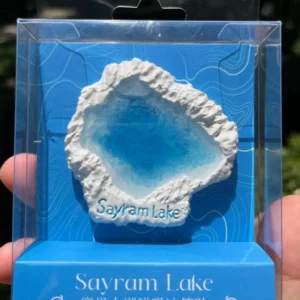 Product Description: Xinjiang Sayram Lake Cultural & Creative Fridge Magnet – A Slice of Alpine Serenity