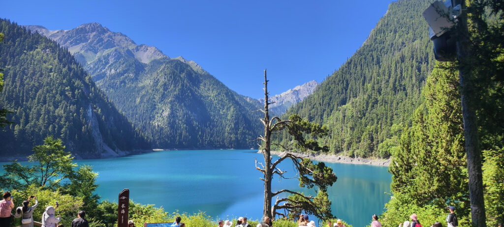 Jiuzhaigou private tourism