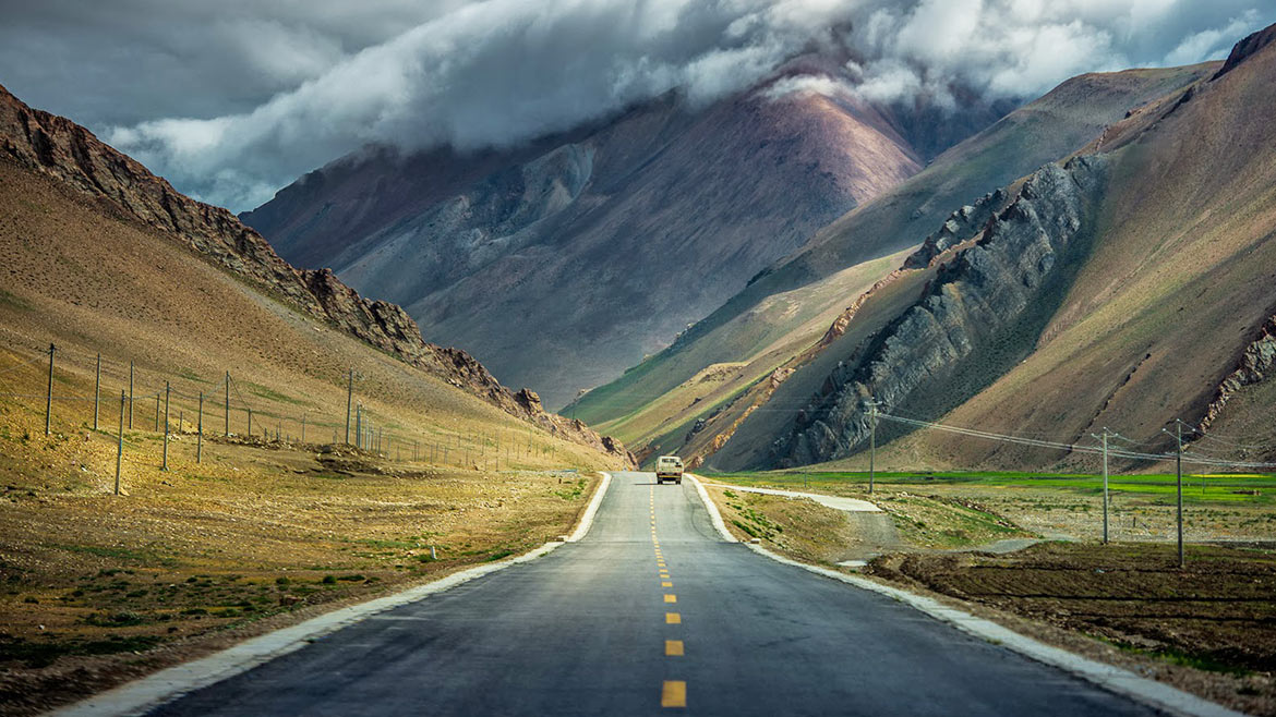 Sichuan-Tibet Highway 318