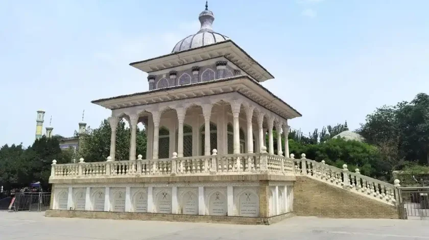 Amanisa Khan Mausoleum