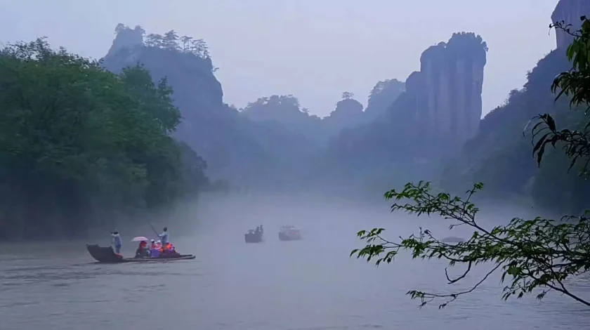 Bamboo Rafting on Jiuqu River1