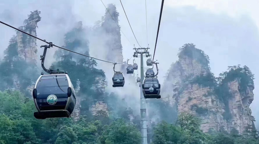 Tianmen Mountain Cable Car3