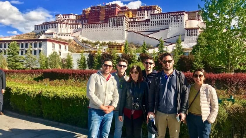 Foreigners in Lhasa