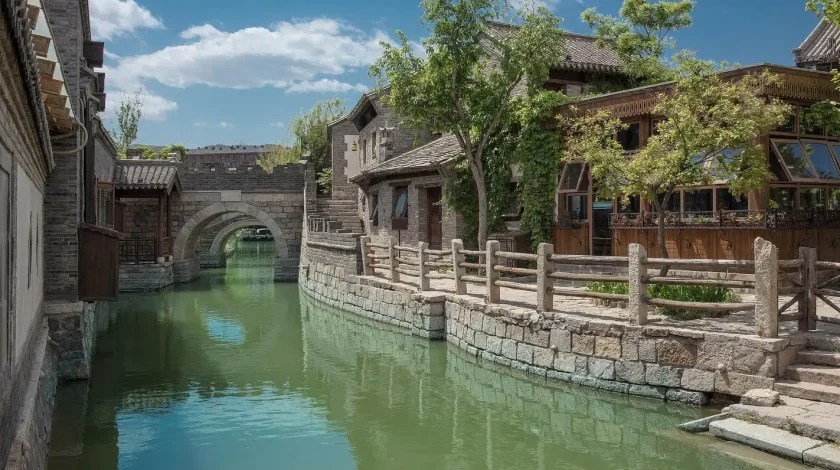 Gubei Water Town, a dream back to the thousand-year-old ancient town, enjoy the water town style tour