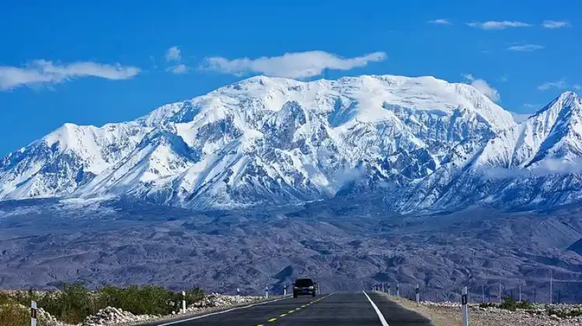 Muztagh Ata Peak